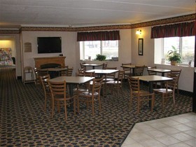 Econo Lodge Darien Lakes