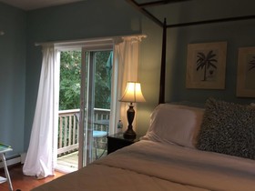 Quintessentials Bed and Breakfast and Spa