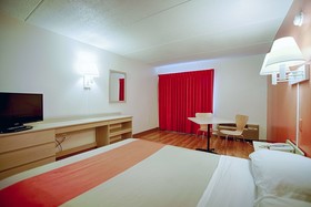 Motel 6 East Syracuse, NY - Airport