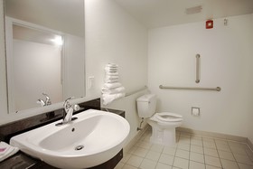 Motel 6 East Syracuse, NY - Airport