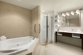 Hampton Inn Long Island Brookhaven