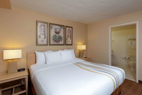 La Quinta Inn & Suites by Wyndham Garden City