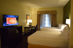 Holiday Inn Express & Suites Geneva Finger Lakes