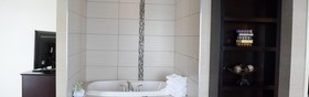 Holiday Inn Express & Suites Geneva Finger Lakes