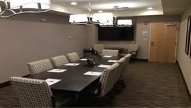 Holiday Inn Express & Suites Geneva Finger Lakes
