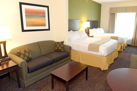 Holiday Inn Express & Suites Geneva Finger Lakes