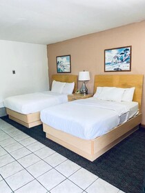 The Tides Motor Inn Stehli Beach