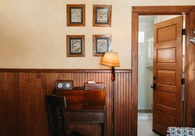 Deer Mountain Inn
