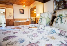 The Savannah House Wine Country Inn and Cottages