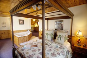 The Savannah House Wine Country Inn and Cottages