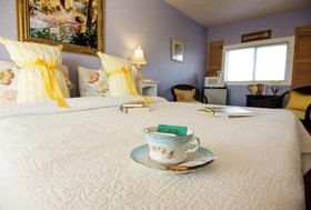 The Savannah House Wine Country Inn and Cottages