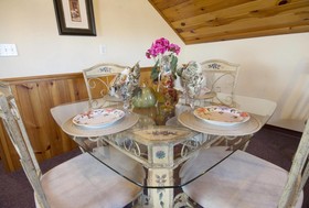The Savannah House Wine Country Inn and Cottages