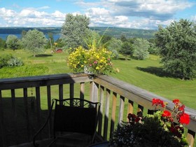 The Savannah House Wine Country Inn and Cottages