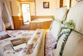 The Savannah House Wine Country Inn and Cottages