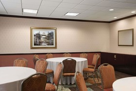 Holiday Inn Long Island - ISLIP Arpt East