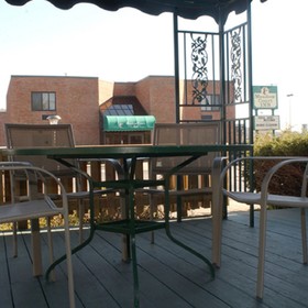 Meadow Court Inn