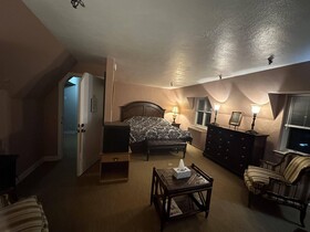 The Oaks B&B Hotel and Spiritual Center