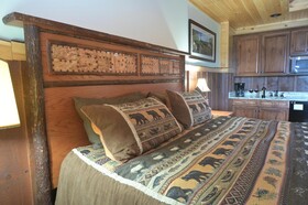 The Lodges at Cresthaven