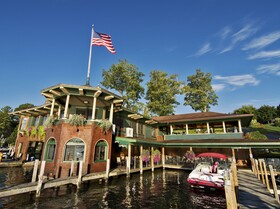 The Lodges at Cresthaven