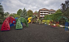 The Lodges at Cresthaven