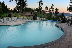 The Lodges at Cresthaven