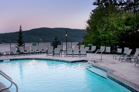 The Lodges at Cresthaven