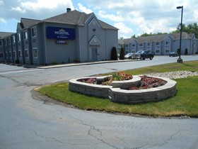 Microtel Inn by Wyndham Albany Airport