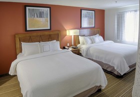 Albany Airport Inn & Suites