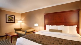 Best Western Plus Liverpool-Syracuse Inn & Suites