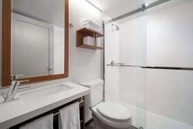 The Nedia, BW Signature Collection