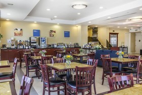 Comfort Inn & Suites LaGuardia Airport