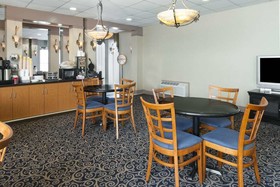 Howard Johnson by Wyndham Newburgh/West Point