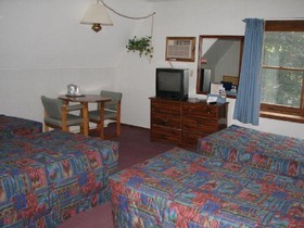 Lake Ontario Motel
