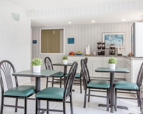 Rodeway Inn & Suites New Paltz - Hudson Valley