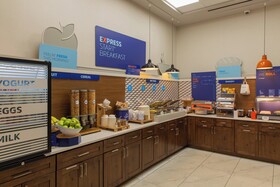 Holiday Inn Express New Rochelle