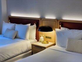 Aura Hotel Times Square