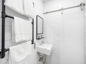 Be Home Hotel by LuxUrban Hotels