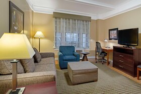 Best Western Plus Hospitality House