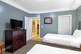 Best Western Plus Hospitality House