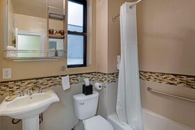 Best Western Plus Hospitality House