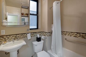 Best Western Plus Hospitality House