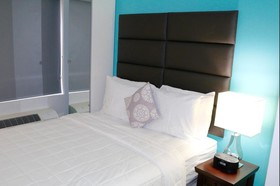 Canal Loft Hostel & Hotel