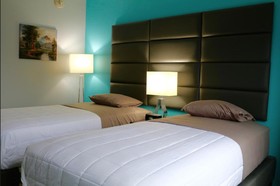 Canal Loft Hostel & Hotel