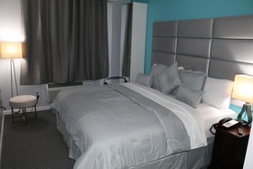 Canal Loft Hostel & Hotel