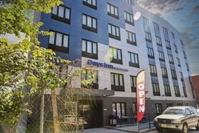 Days Inn by Wyndham Bronx NYC