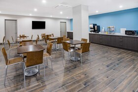 Days Inn by Wyndham Bronx NYC