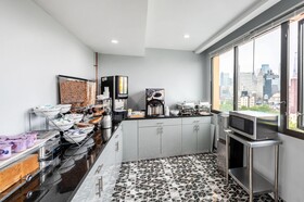 Days Inn by Wyndham New York Chinatown