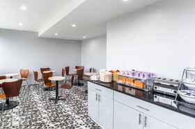 Days Inn by Wyndham New York Chinatown