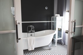 Duane Street Hotel Tribeca, Sonder