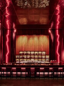Four Seasons Hotel New York Downtown